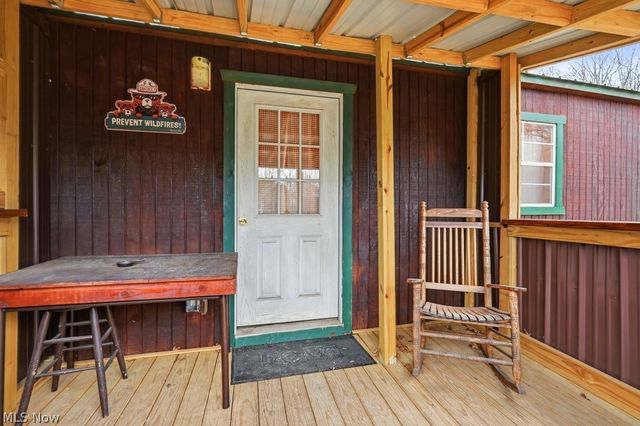 121 Meadowridge Road, Mogadore, OH 44260