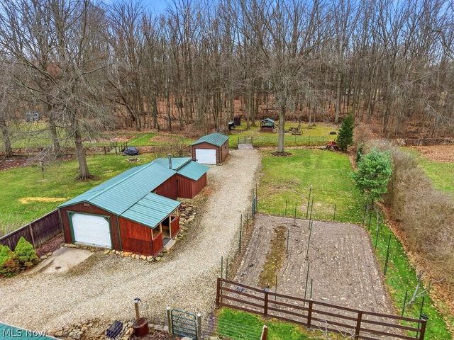 121 Meadowridge Road, Mogadore, OH 44260