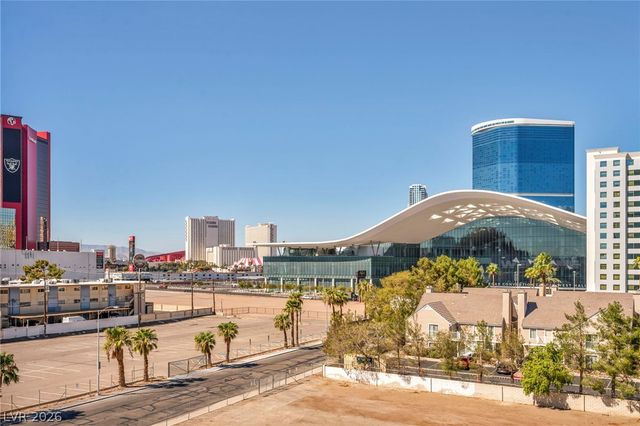 360 East Desert Inn Road 509, Las Vegas, NV 89109