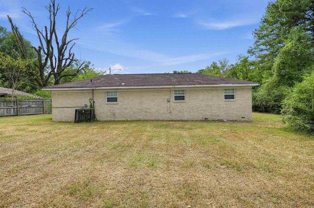 6 Betty Jean Circle, Little Rock, AR 72209