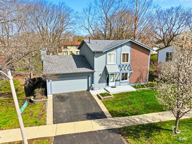 774 Yosemite Trail, Roselle, IL 60172