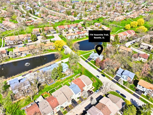 774 Yosemite Trail, Roselle, IL 60172