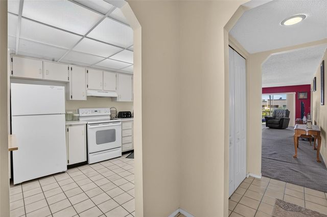 8693 BARDMOOR BOULEVARD 301B, Largo, FL 33777