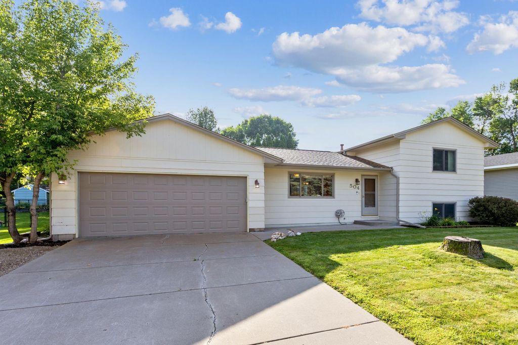 504 1st Street NW, Saint Michael, MN 55376