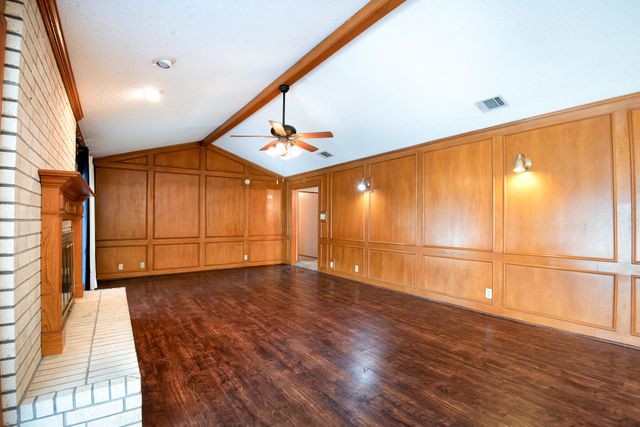 6883 County Road 4098, Kaufman, TX 75142