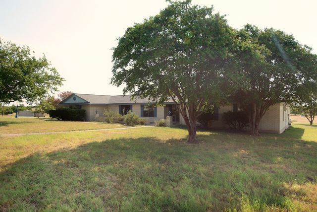 6883 County Road 4098, Kaufman, TX 75142