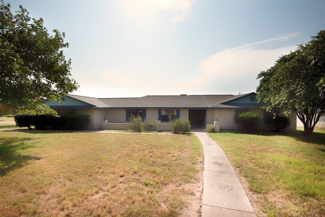 6883 County Road 4098, Kaufman, TX 75142