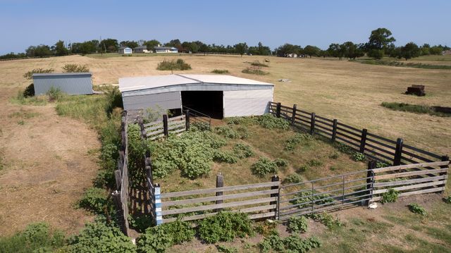 6883 County Road 4098, Kaufman, TX 75142