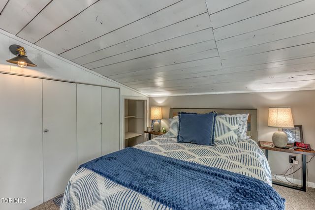 126 Shadow Mountain Road, Roan Mountain, TN 37687