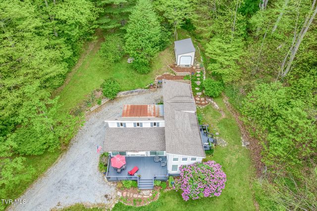 126 Shadow Mountain Road, Roan Mountain, TN 37687
