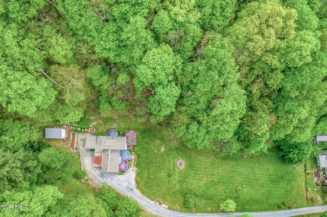 126 Shadow Mountain Road, Roan Mountain, TN 37687