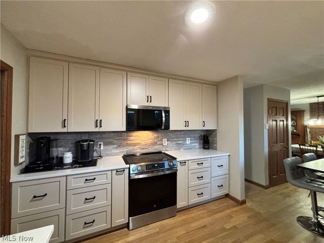 12793 Mark Path, Doylestown, OH 44230