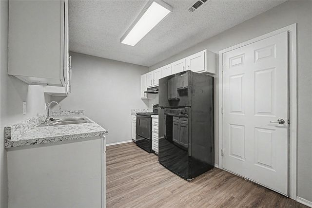 4394 & 4396 W Thrasher Drive, Fayetteville, AR 72704