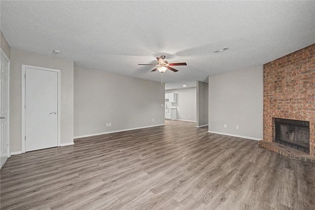 4394 & 4396 W Thrasher Drive, Fayetteville, AR 72704