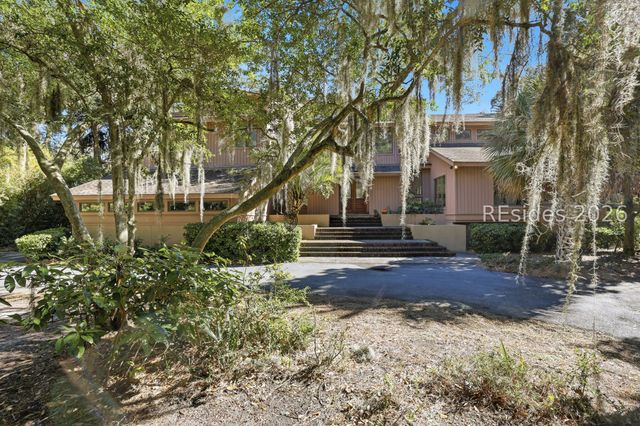 13 Beach Lagoon Rd, Hilton Head Island, SC 29928