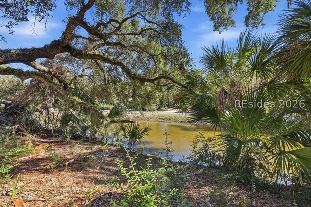 13 Beach Lagoon Rd, Hilton Head Island, SC 29928