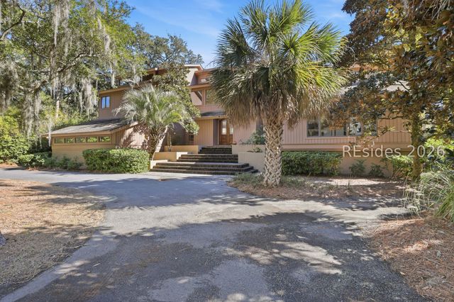 13 Beach Lagoon Rd, Hilton Head Island, SC 29928