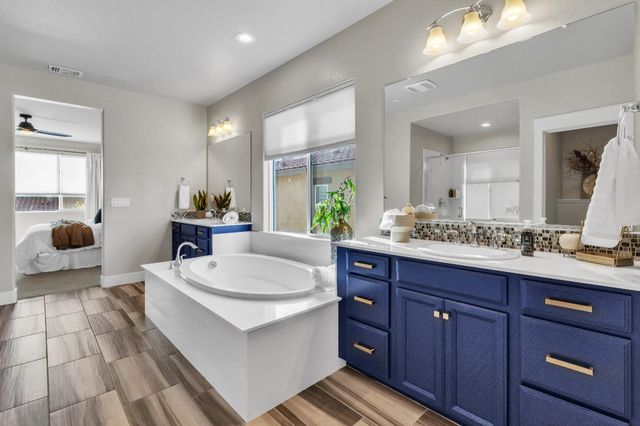 2192 Ranch View Dr, Rocklin, CA 95765