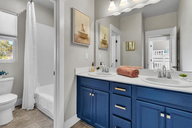 2192 Ranch View Dr, Rocklin, CA 95765