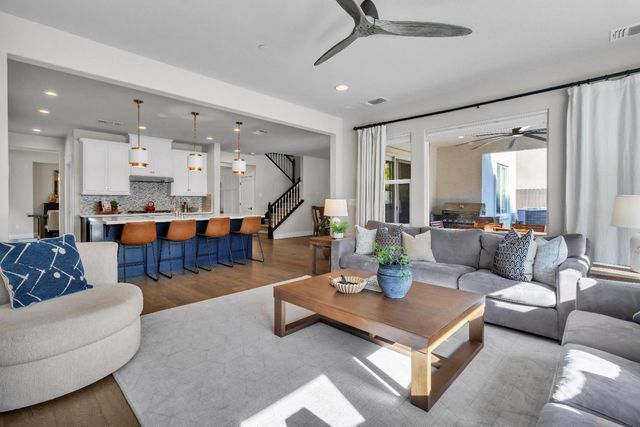 2192 Ranch View Dr, Rocklin, CA 95765