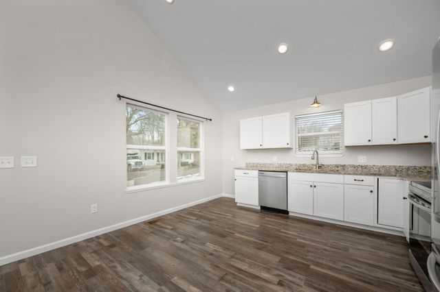 280 Luster Ln, Hartsville, TN 37074