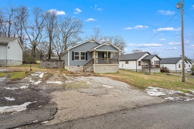 280 Luster Ln, Hartsville, TN 37074