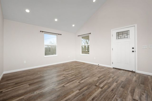 280 Luster Ln, Hartsville, TN 37074