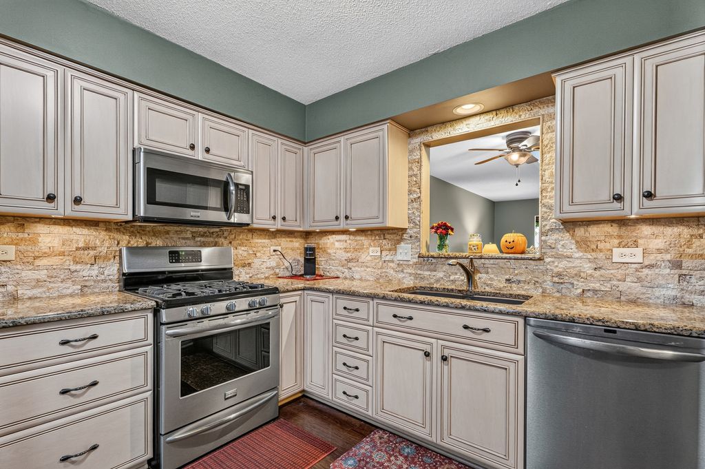 818 Shagbark Road 0, New Lenox, IL 60451 — photo 2