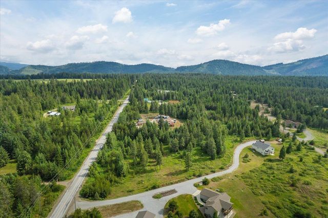 5185 Camden Rd, Newport, WA 99156