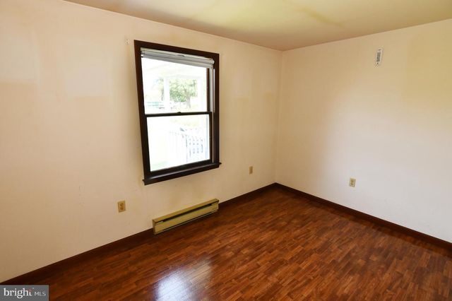 2111 SHAWN DR, Middletown, VA 22645