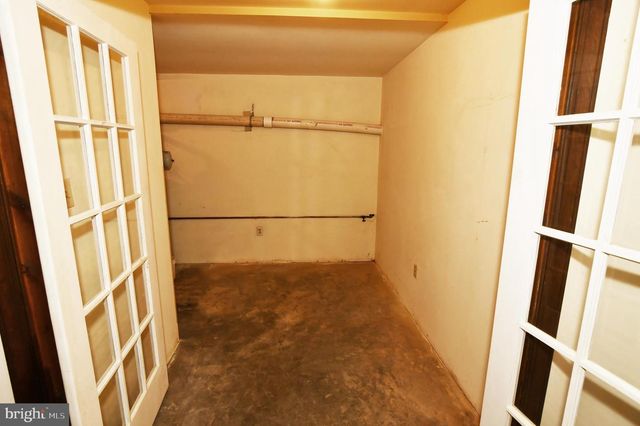 2111 SHAWN DR, Middletown, VA 22645