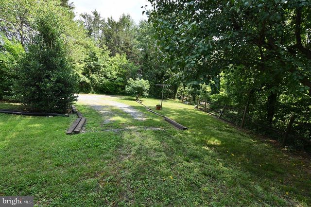 2111 SHAWN DR, Middletown, VA 22645