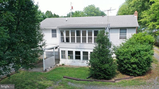 2111 SHAWN DR, Middletown, VA 22645