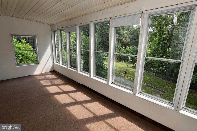 2111 SHAWN DR, Middletown, VA 22645