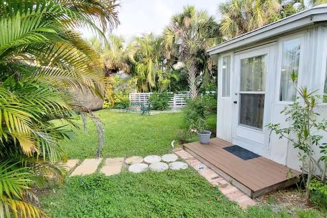 311 59TH STREET, Holmes Beach, FL 34217