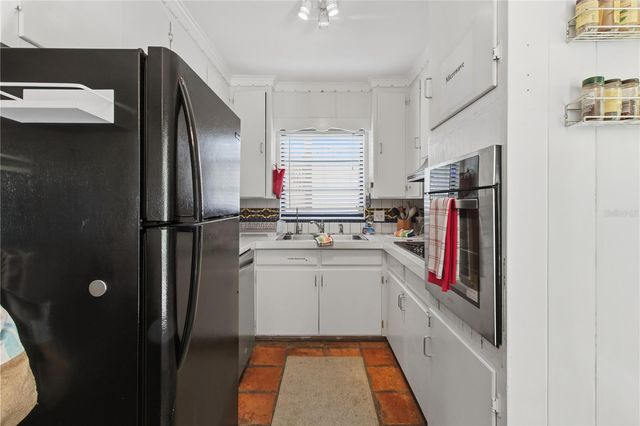 311 59TH STREET, Holmes Beach, FL 34217
