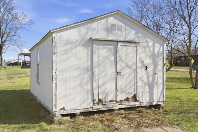 1255 E Bonaire Drive, Springfield, MO 65803