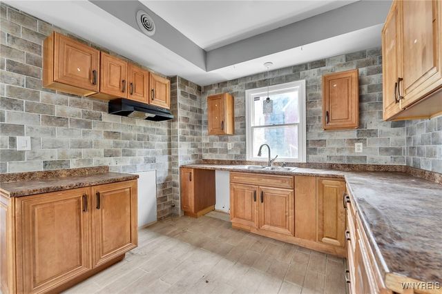 33 Lafayette Avenue, Buffalo, NY 14213