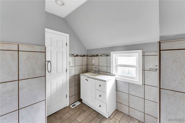 33 Lafayette Avenue, Buffalo, NY 14213