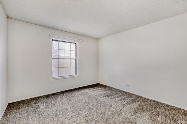 2301 E Fremont Avenue X02, Centennial, CO 80122