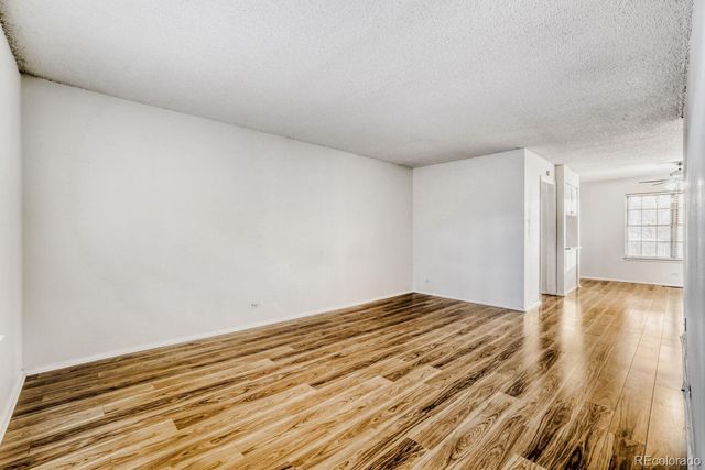 2301 E Fremont Avenue X02, Centennial, CO 80122