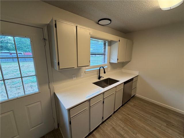 4003 Carol Place A, Rogers, AR 72758