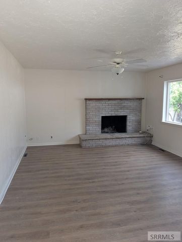 244 E 24th Street, Idaho Falls, ID 83404