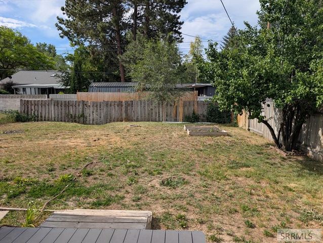 244 E 24th Street, Idaho Falls, ID 83404