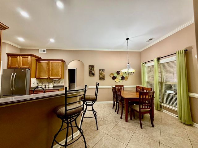 65 BURTON PLACE DR, Oakland, TN 38060