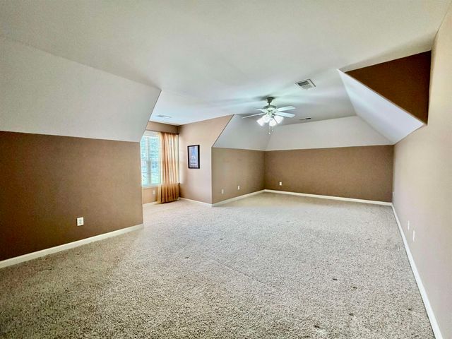 65 BURTON PLACE DR, Oakland, TN 38060