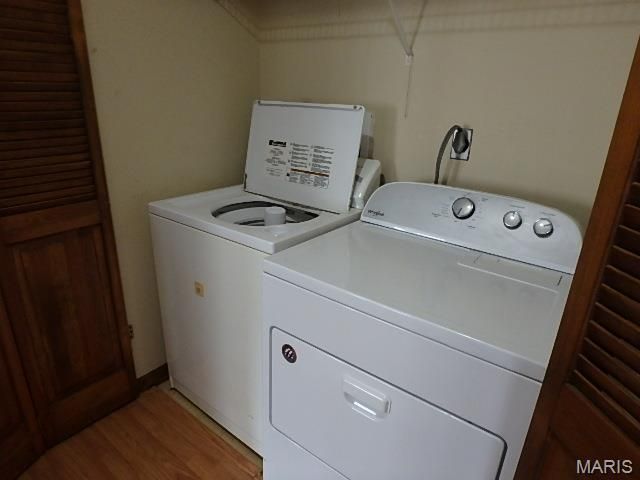 415 Shirley Ridge Drive 16, St Charles, MO 63304