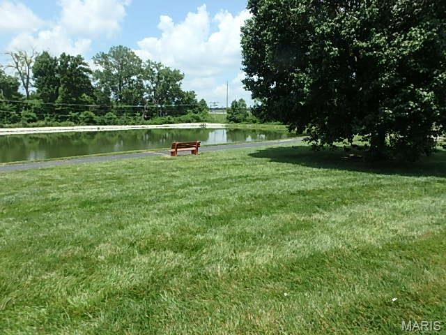415 Shirley Ridge Drive 16, St Charles, MO 63304