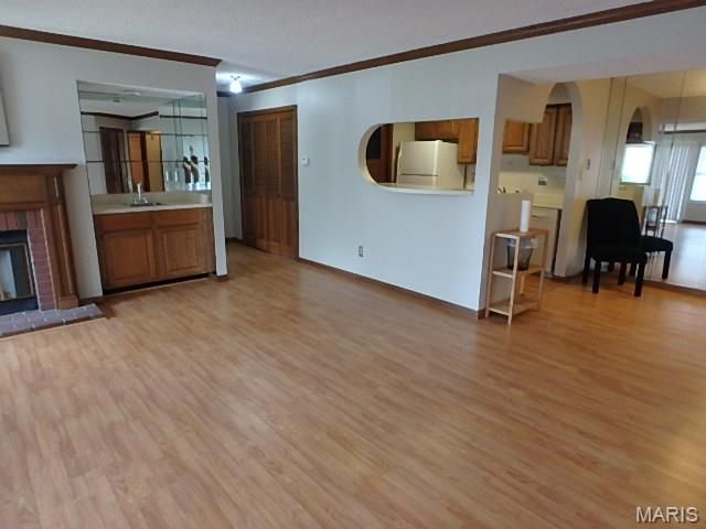 415 Shirley Ridge Drive 16, St Charles, MO 63304