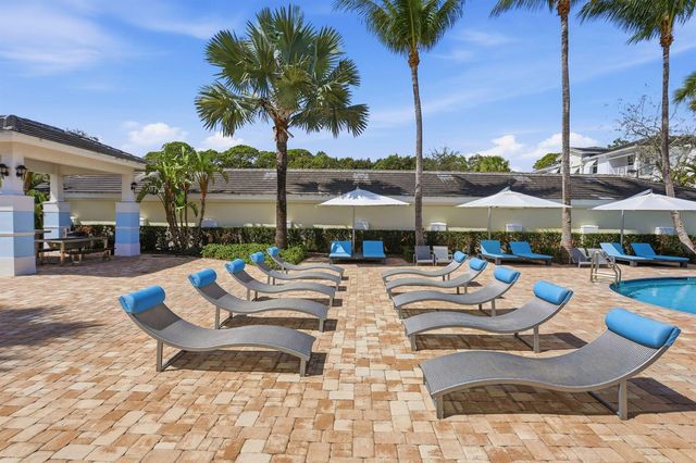 3603 High Ridge Way 302, Boynton Beach, FL 33426